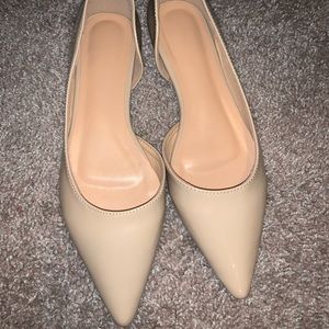 Point toe nude flats